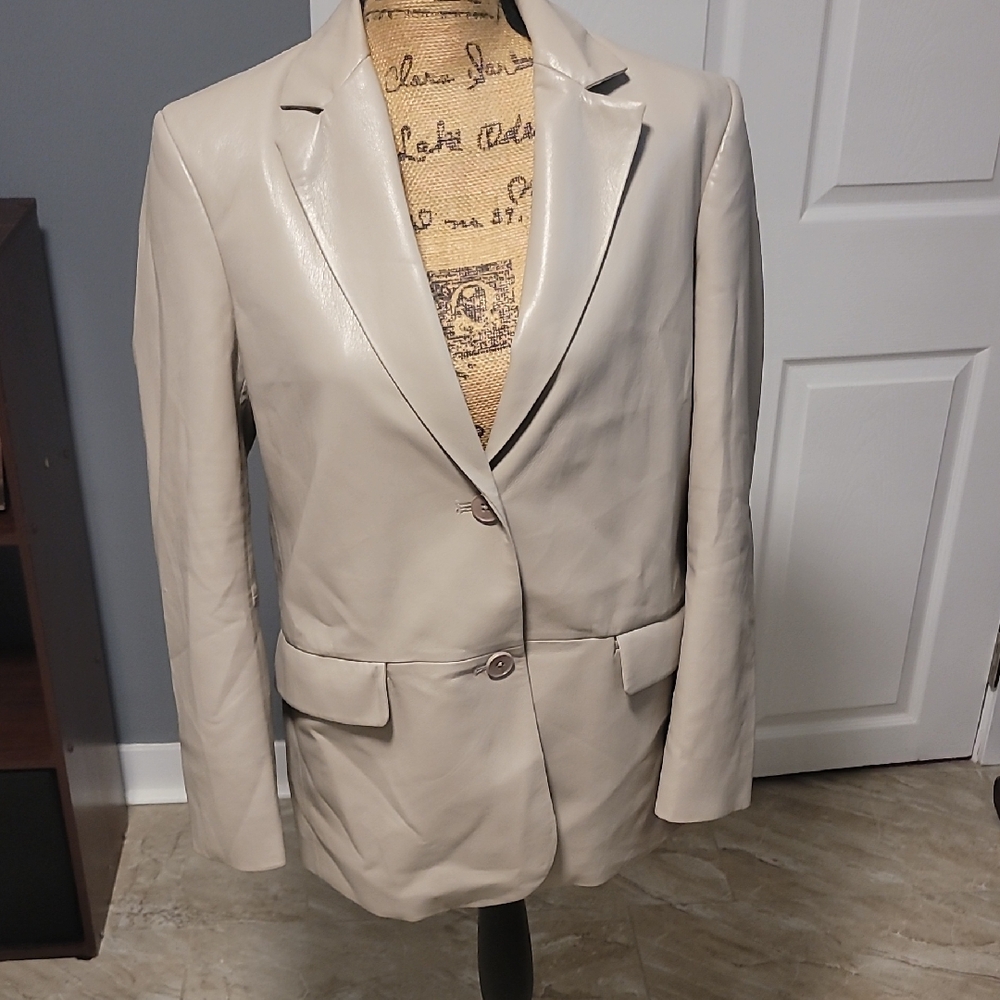 Wilfred Beige Blazer